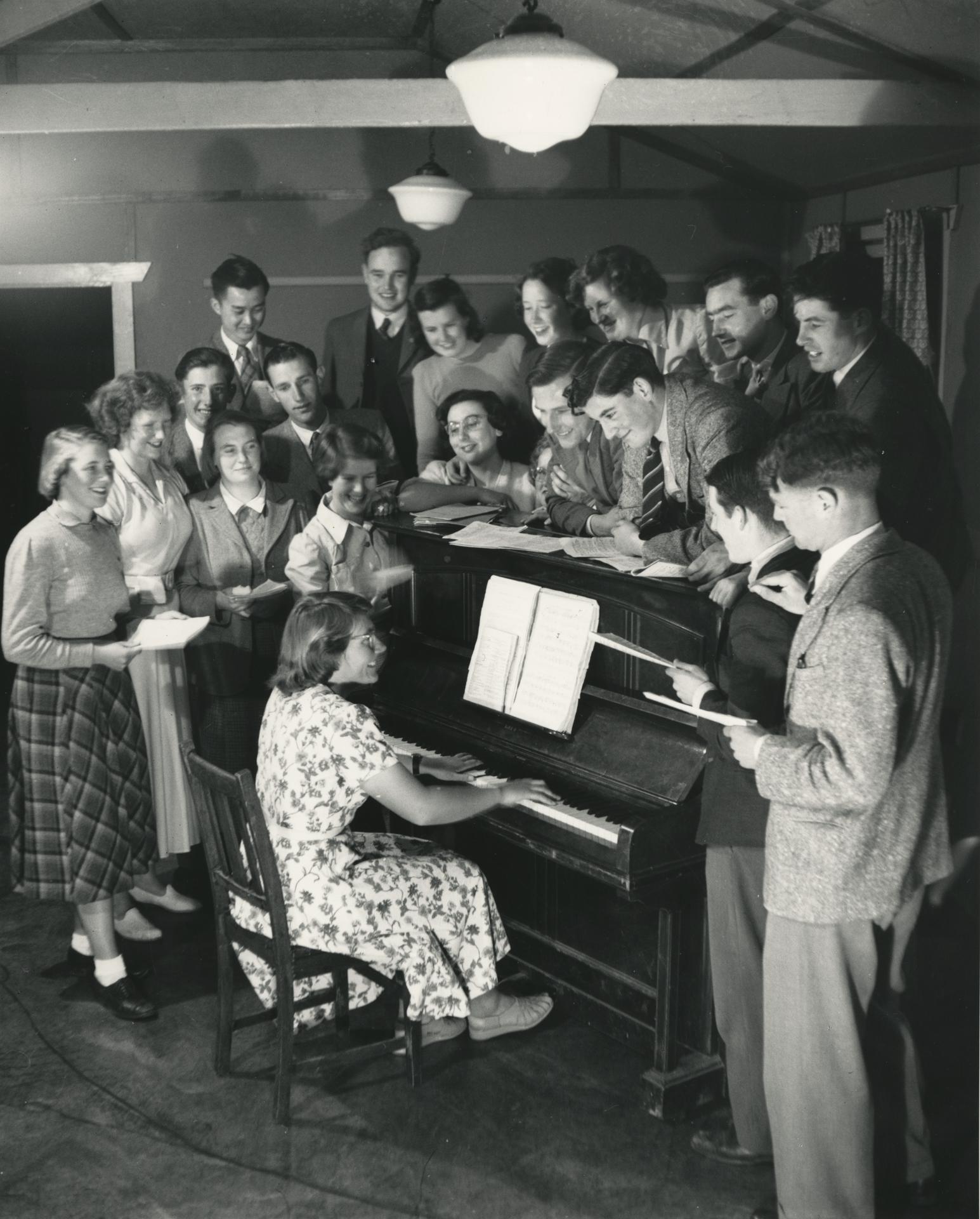 Student Christian Movement song circle at Mildura, late 1940s