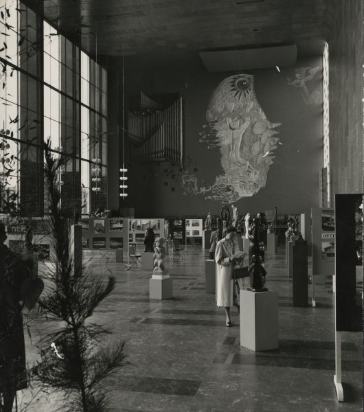 Exhibition in Wilson Hall, University of Melbourne, c. 1956-1957, University of Melbourne Photograph Collection, 2017.0071.00479 