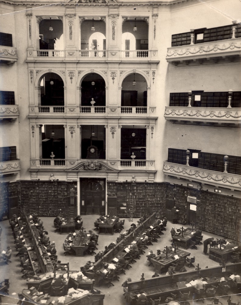 Domed Reading Room, State Library of Victoria. Sears’ Studios photography. C1915. State Library of Victoria Archive.