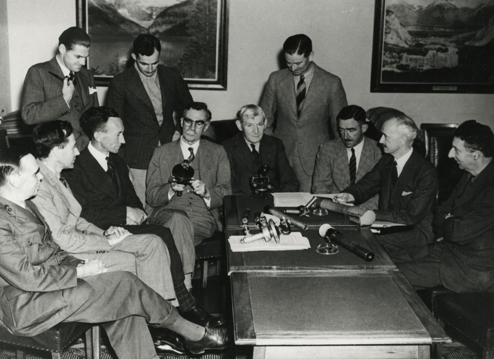 Dr J.S. Rogers (3rd from right), member of the Optical Munitions Panel